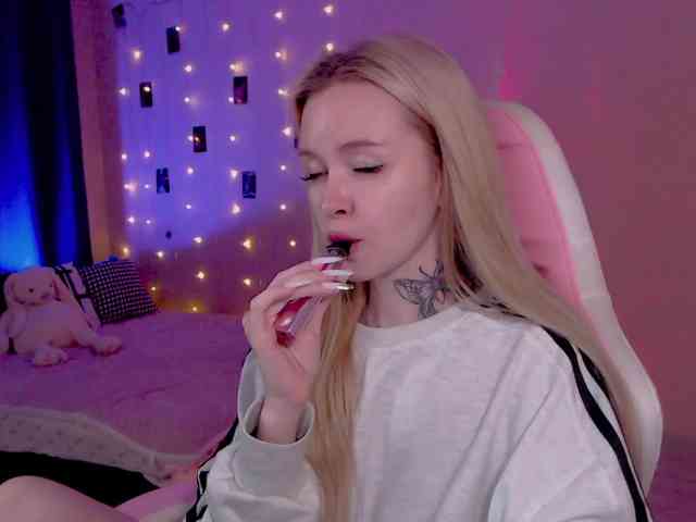 NaughtyMable webcam