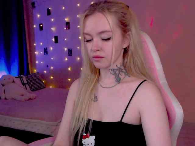 NaughtyMable webcam