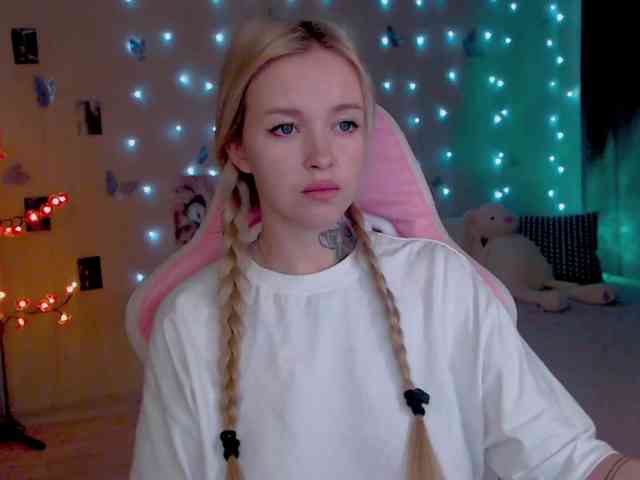 NaughtyMable webcam