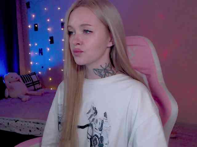 NaughtyMable webcam