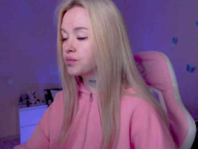 NaughtyMable webcam