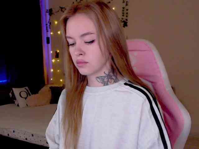 NaughtyMable webcam