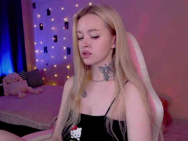 NaughtyMable webcam
