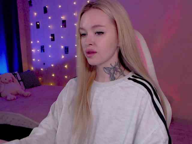 NaughtyMable webcam