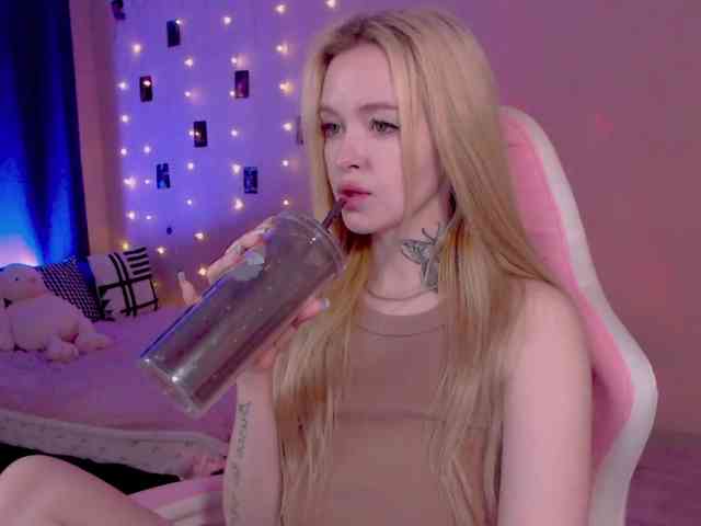 NaughtyMable webcam