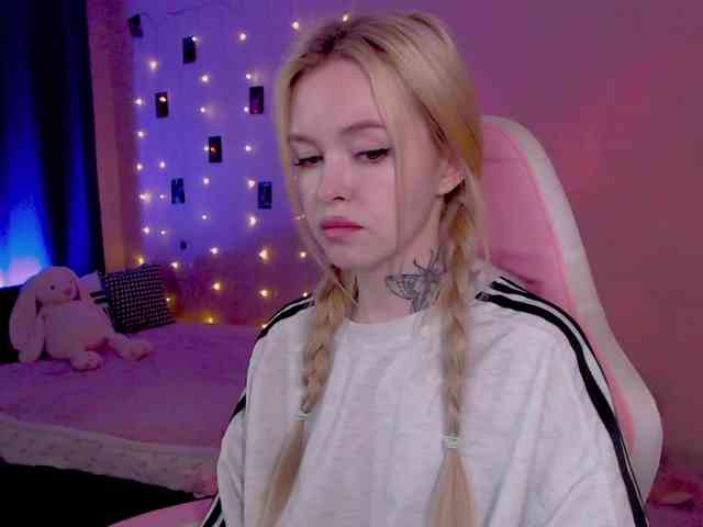 NaughtyMable webcam