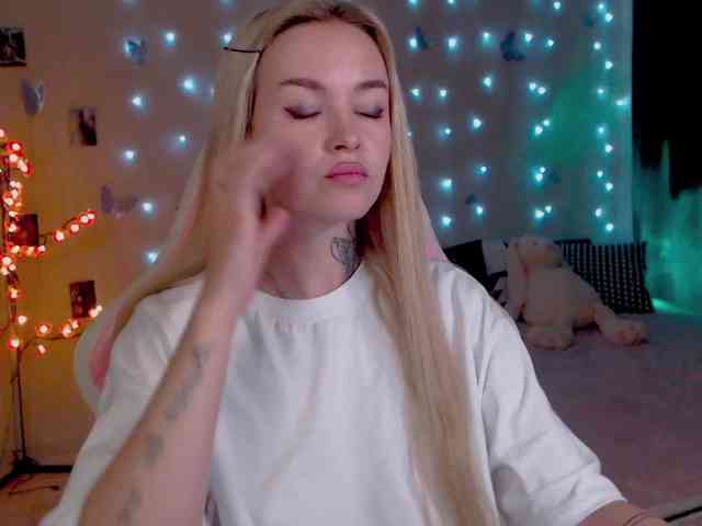 NaughtyMable webcam