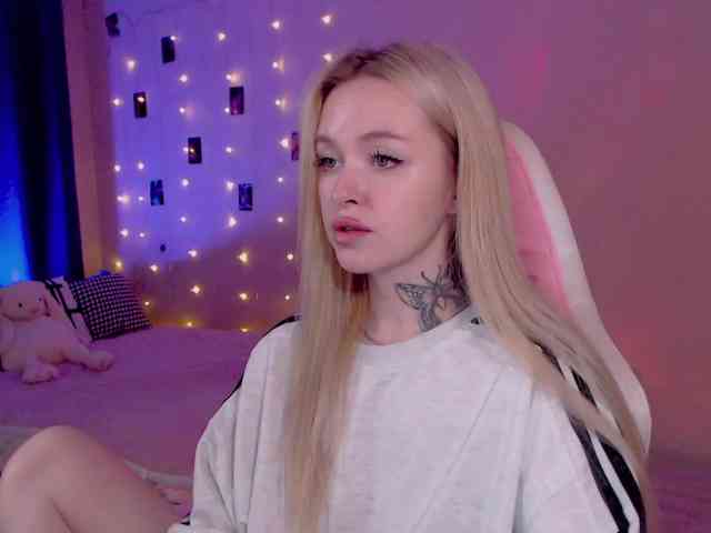 NaughtyMable webcam