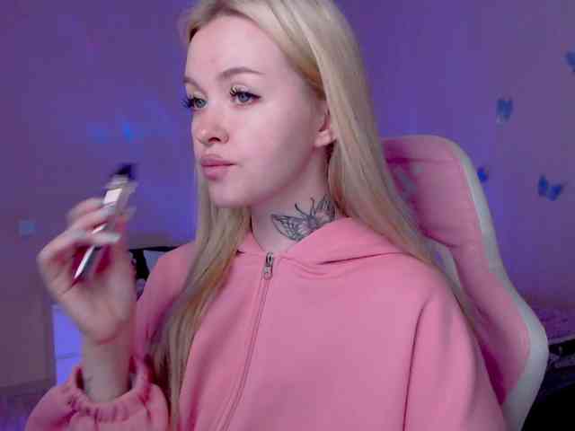 NaughtyMable webcam