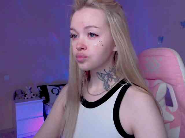 NaughtyMable webcam