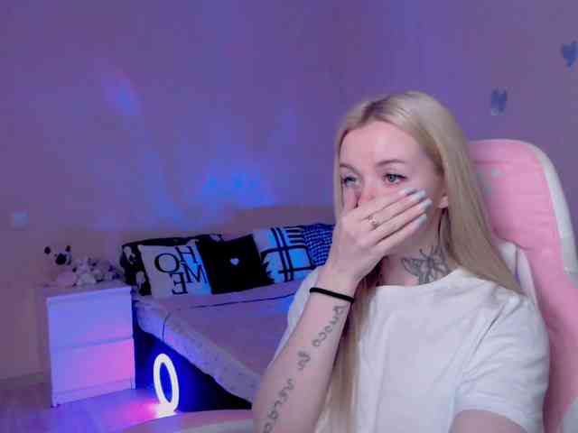 NaughtyMable webcam