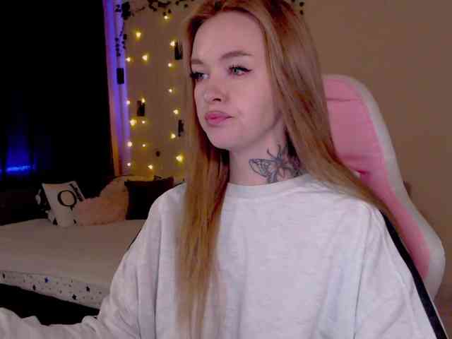 NaughtyMable webcam