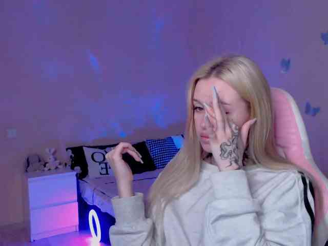 NaughtyMable webcam