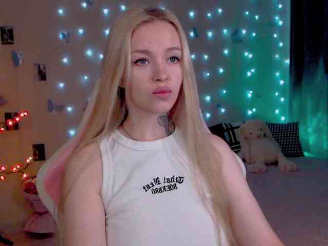 NaughtyMable webcam