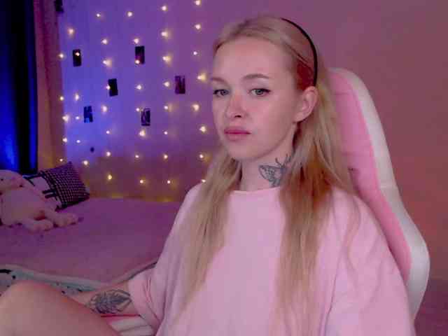 NaughtyMable webcam