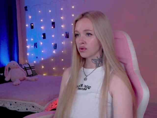 NaughtyMable webcam
