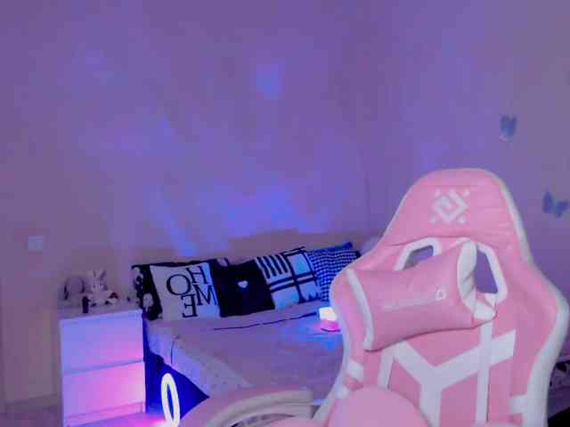 NaughtyMable webcam