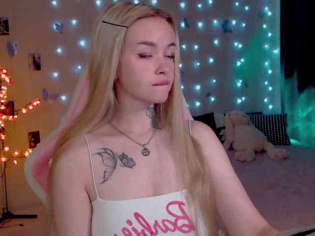 NaughtyMable webcam