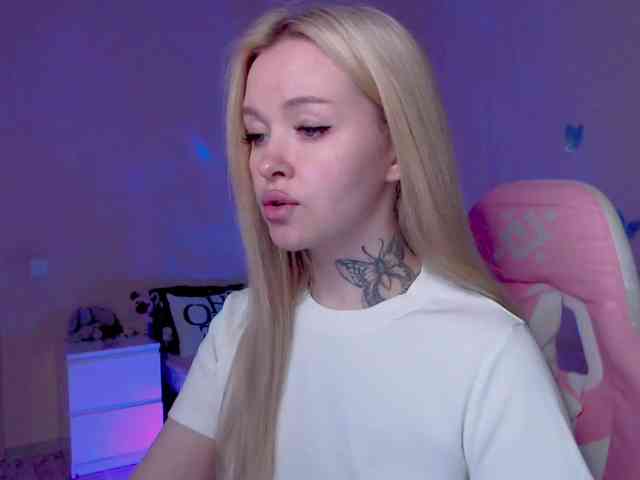 NaughtyMable webcam
