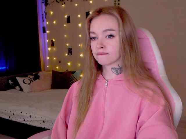 NaughtyMable webcam