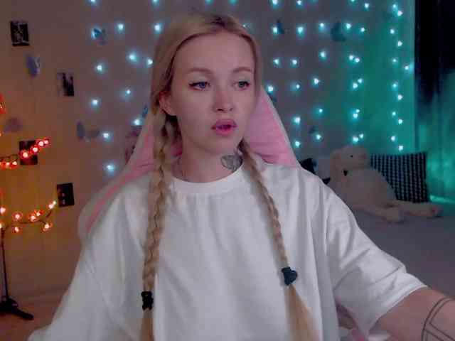 NaughtyMable webcam