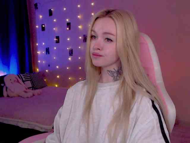 NaughtyMable webcam