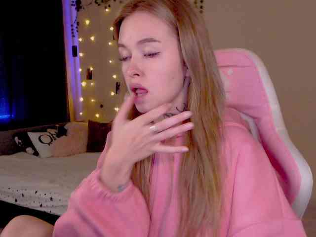 NaughtyMable webcam