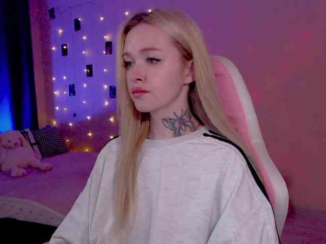 NaughtyMable webcam