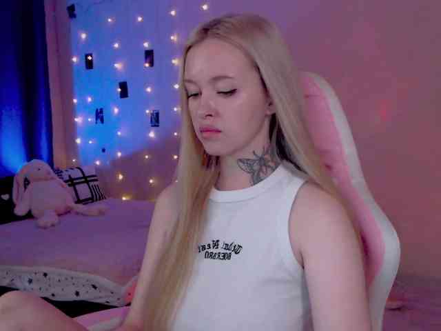 NaughtyMable webcam