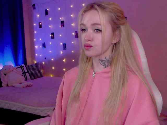 NaughtyMable webcam