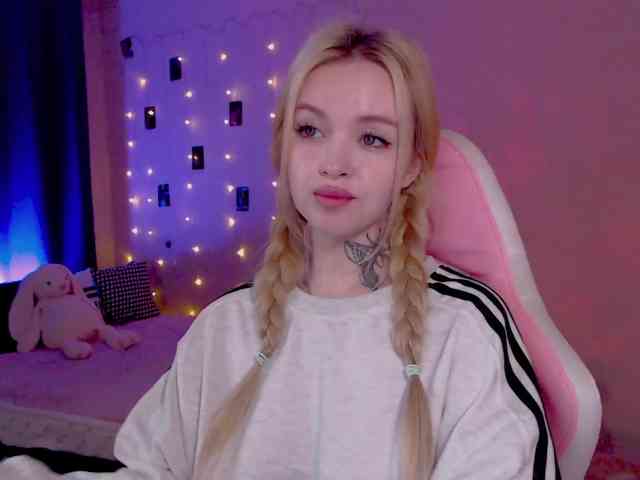 NaughtyMable webcam