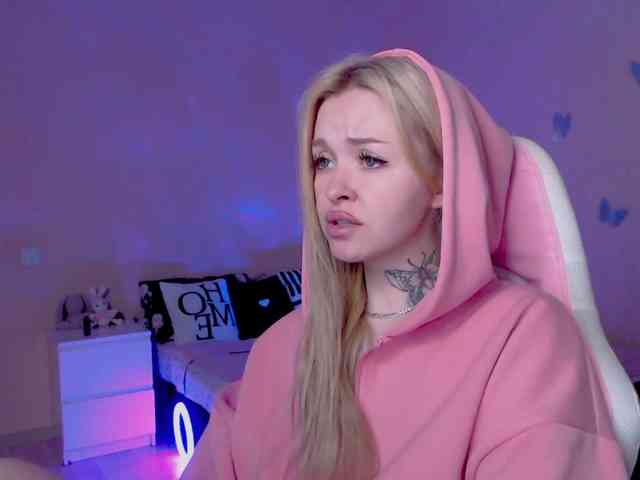 NaughtyMable webcam