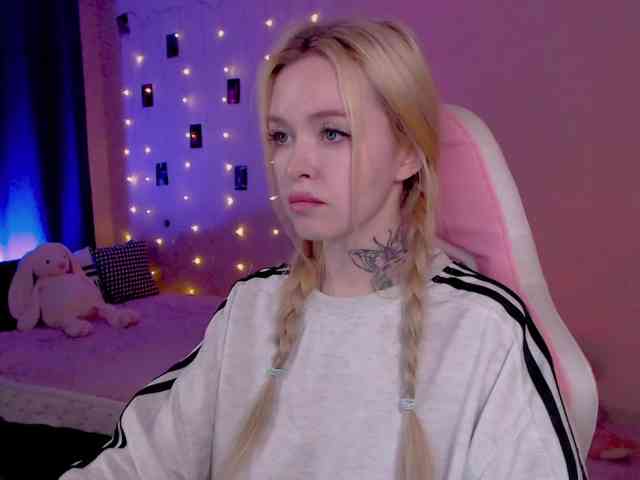 NaughtyMable webcam