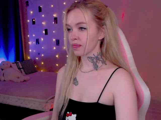 NaughtyMable webcam