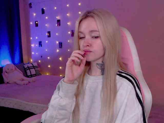 NaughtyMable webcam