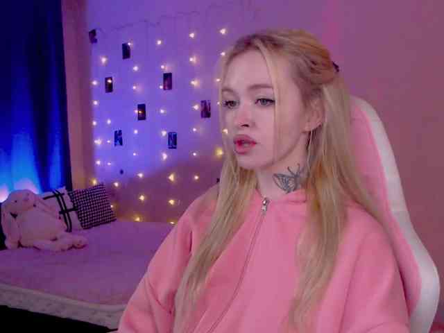NaughtyMable webcam