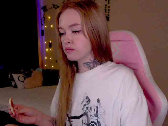NaughtyMable webcam