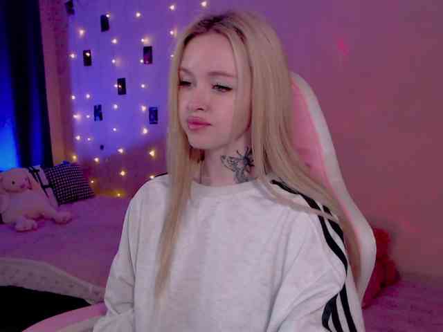NaughtyMable webcam