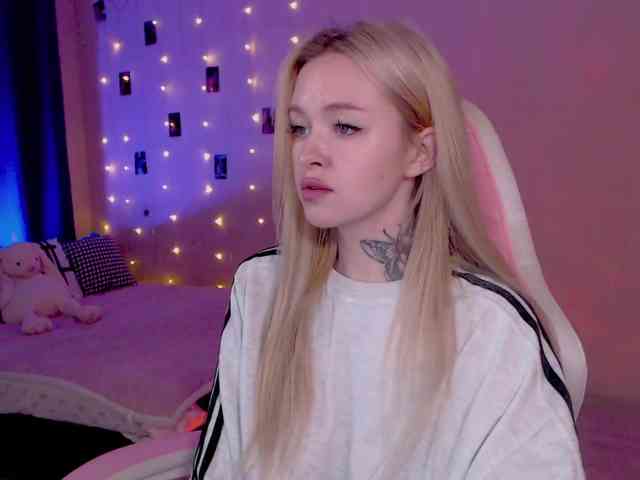 NaughtyMable webcam