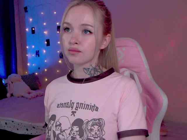 NaughtyMable webcam