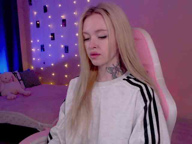 NaughtyMable webcam