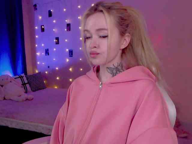 NaughtyMable webcam