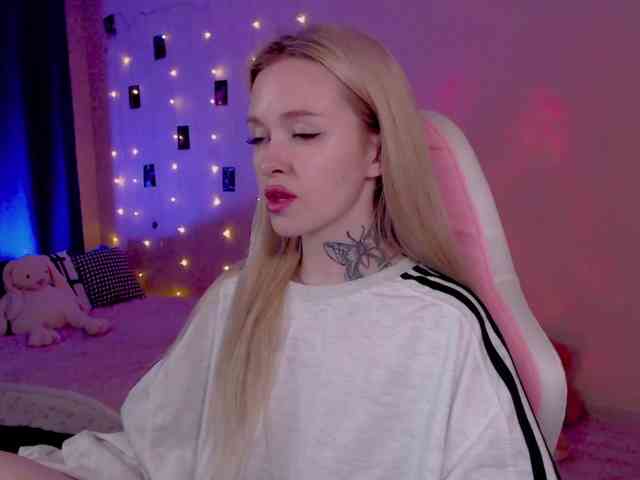 NaughtyMable webcam