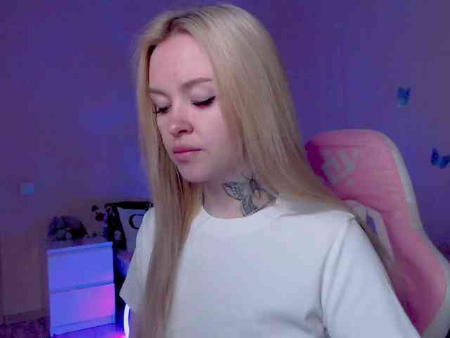NaughtyMable webcam