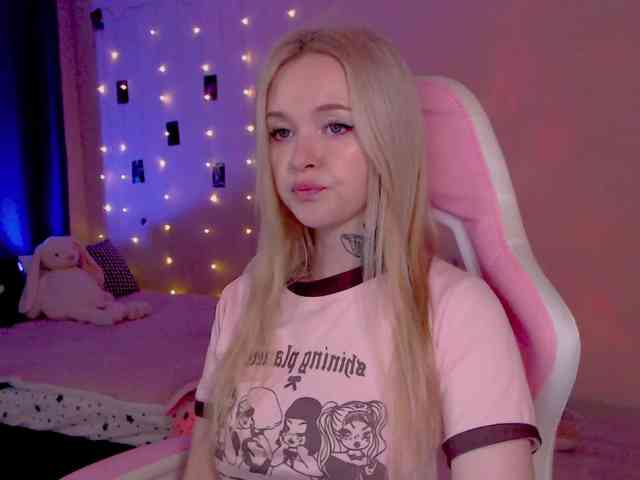 NaughtyMable Sex Cam Show