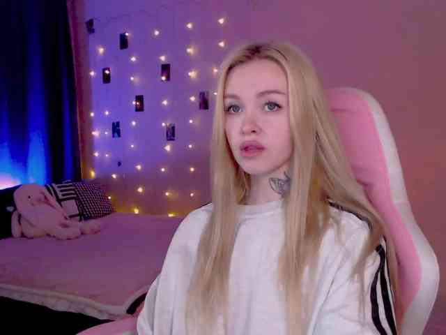 NaughtyMable webcam