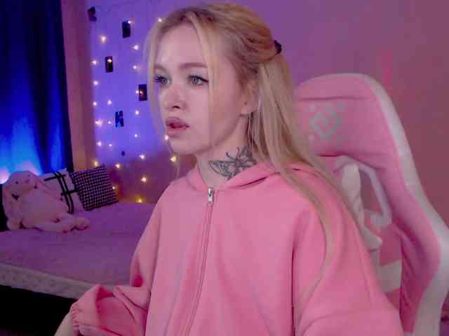 NaughtyMable webcam