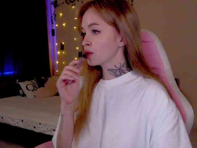 NaughtyMable webcam