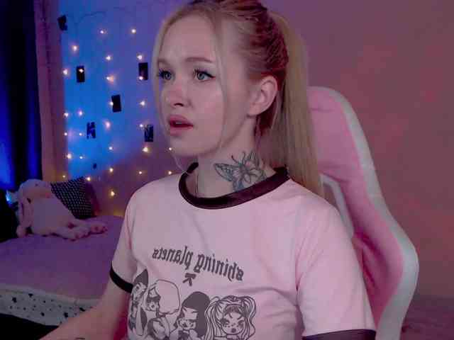 NaughtyMable webcam