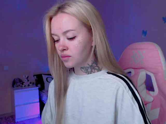 NaughtyMable webcam